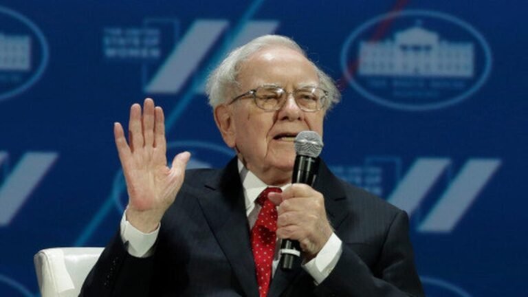 004546200_1629449459-Warren_Buffet.jpg