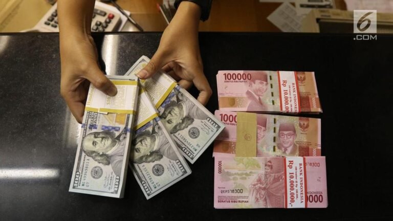 010981800_1629425276-059440700_1560940276-20190619-Rupiah-Menguat-di-Level-Rp14.264-per-Dolar-AS1.jp_.jpeg