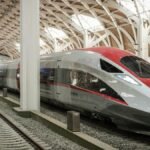 021588300_1696237540-20231002-Tampilan_Kereta_Cepat-AFP_6.jpg