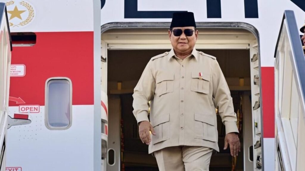 030394400_1760361321-Presiden_Prabowo_tiba_di_Mesir.jpg