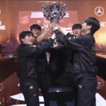 094938200_1762735045-T1_Juara_League_of_Legends_Worlds_2025_02.png