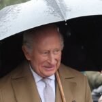 14-koenig-charles-trotzt-dem-walisischen-regen-16-9-spoton-article-1121641.jpg