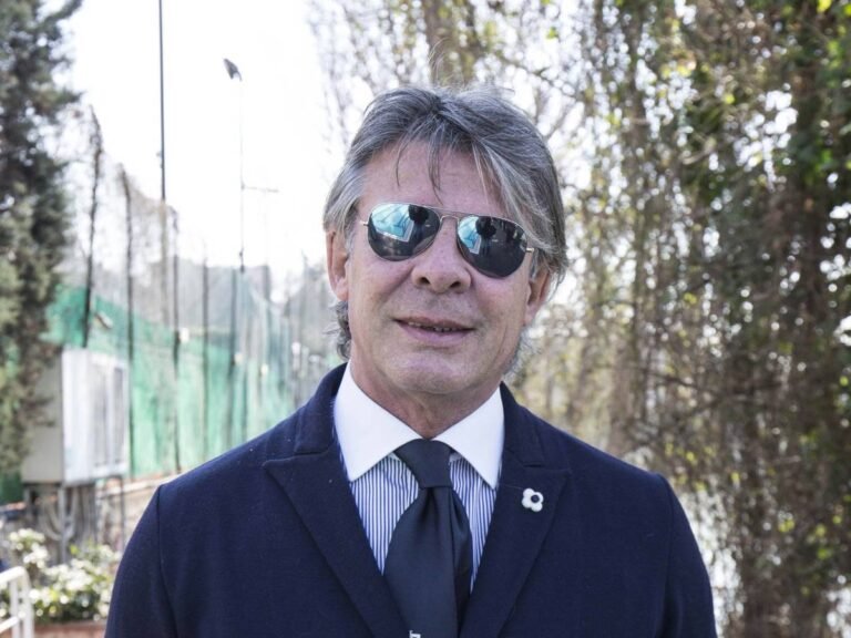 1763362386-9389425-large.jpg