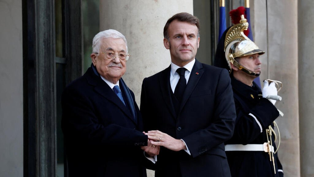 2025-11-11T153143Z-1938800837-RC2EUHAZRUSD-RTRMADP-3-ISRAEL-PALESTINIANS-FRANCE-ABBAS.jpg
