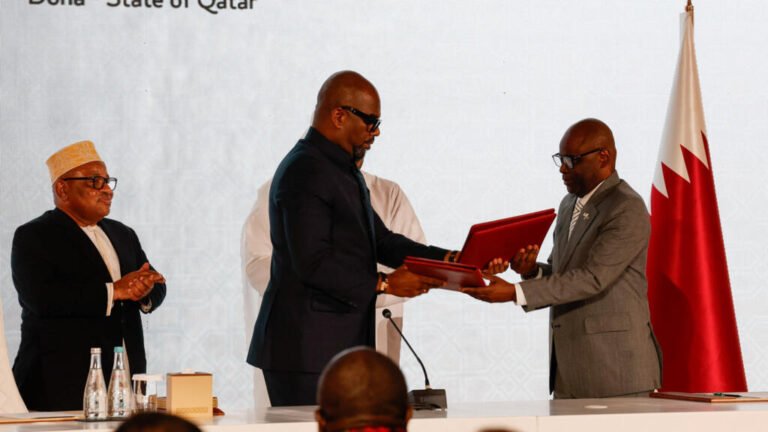 2025-11-15T132327Z-585301533-RC20XHA0L6J5-RTRMADP-3-CONGO-SECURITY-QATAR-SIGNING.jpg