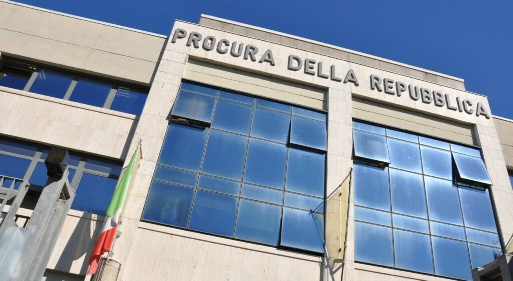 9184992_12194149_procura_repubblica_latina_foto_marcocusumano.jpg
