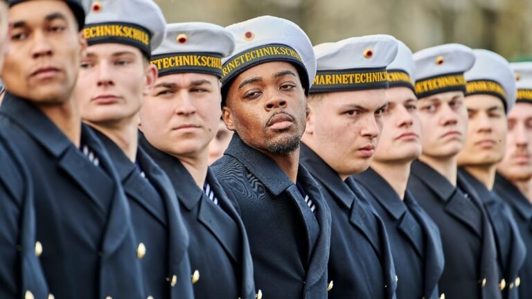 EUR-Deutschland-Berlin-12-11-2025-Anlaesslich-des-70-jaehrige-Bestehen-der-Bundeswehr-wird-dieses-Ju.jpeg