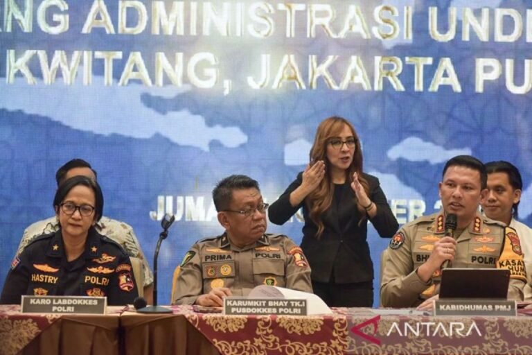 Konferensi-pers-penemuan-dua-kerangka-mayat-di-gedung-ACC-Kwitang-061125-fah-3.jpg