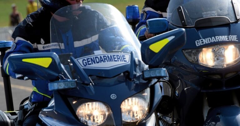 Polizia-Francia.jpg