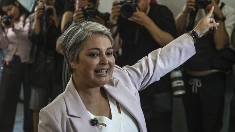 SANTIAGO-CHILE-NOVEMBER-16-Government-coalition-candidate-Jeannette-Jara-casts-her-vote-at-a-school.jpeg