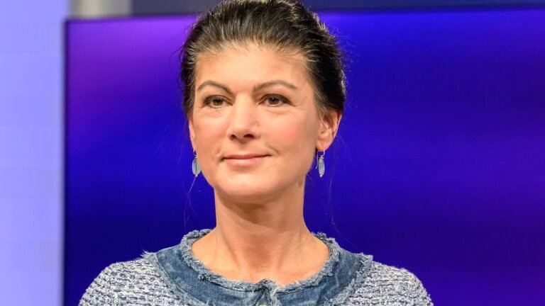 Wagenknecht-aergert-sich-ueber-abtruennige-Abgeordnete.jpg