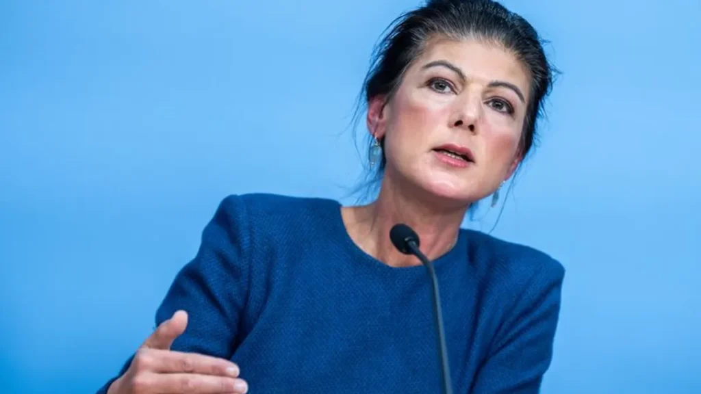 bsw-chefin-sahra-wagenknecht-hat-kein-verstaendnis-dafuer-dass-nicht-alle-landtagsabgeordneten-ihrer.webp