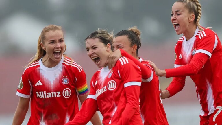 die-bayern-jubeln-barbara-dunst-m-traf-erstmals-fuer-die-muenchnerinnen.jpg