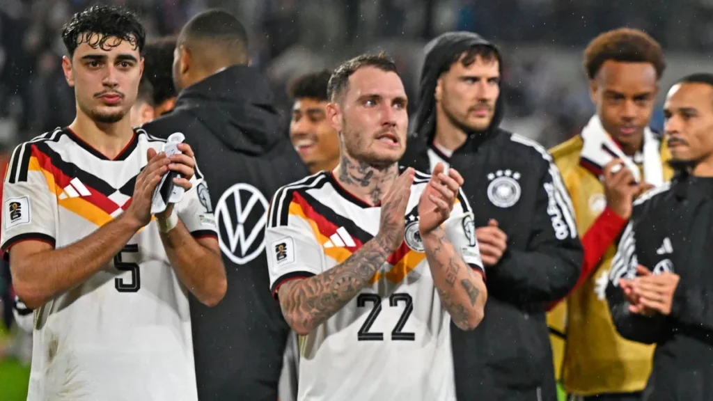 die-nationalspieler-bedanken-sich-bei-ihren-fans-die-leistung-der-deutschen-mannschaft-war-nicht-so.webp