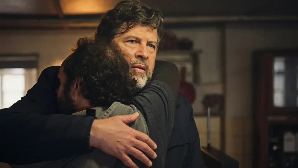 familiendrama-im-tatort-die-flucht-von-reini-felician-hohnloser-und-die-liebe-fuer-den-kleinen-brude.webp