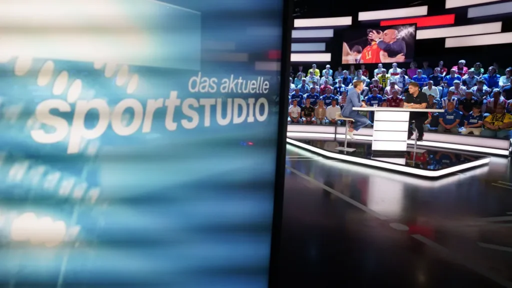 jochen-breyer-oliver-ruhnert-das-aktuelle-sportstudio-zdf-mainz-jochen-breyer-oliver-ruhnert-das-akt.webp