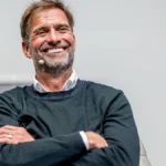 juergen-klopp-der-erfolgstrainer-von-dortmund-und-liverpool-ist-aktuell-in-leitender-position-bei-re.webp