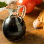 krug-mit-essig-balsamico-darf-auch-aus-deutschland-kommen.jpg