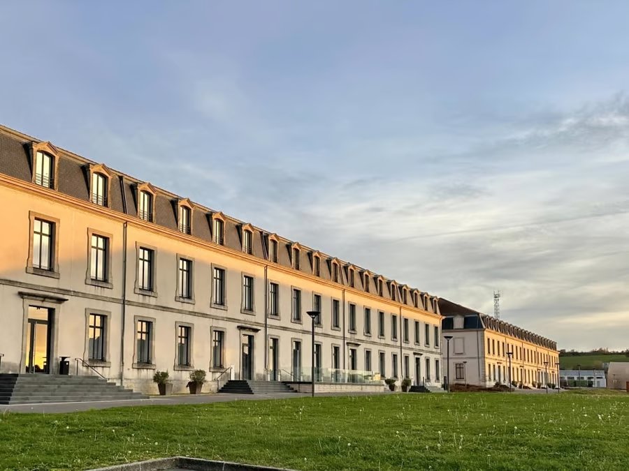 le-campus-john-cockerill-a-commercy-meuse-1763029255_d4e0607b85196f8e0607b8519dce06v_.jpg