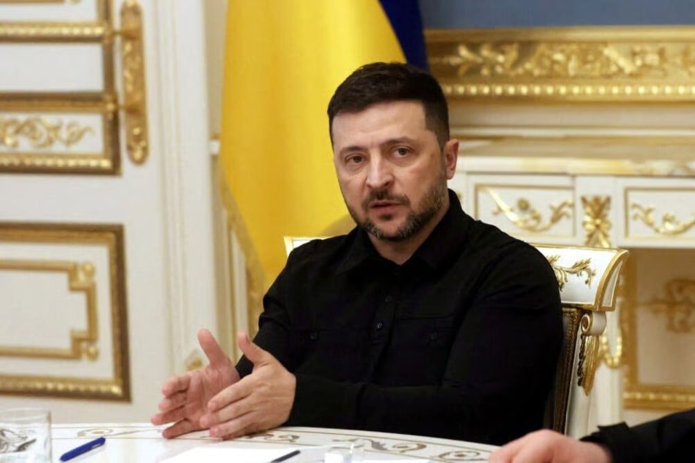 le-president-ukrainien-1763226486_045729e2b8196e75729e2b819bb572v_.jpg
