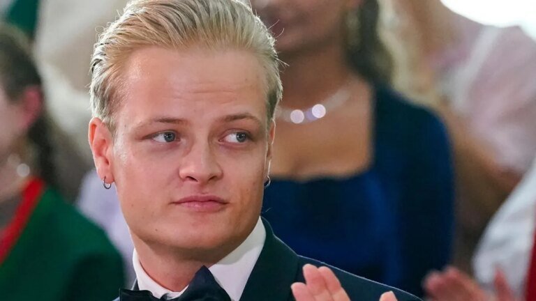 marius-borg-h-iby-er-ist-der-sohn-von-prinzessin-mette-marit-aus-einer-vorherigen-beziehung.jpg