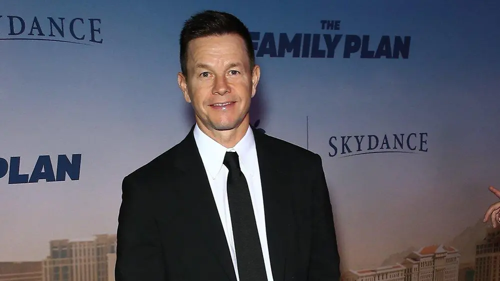 mark-wahlberg-wird-53-jahre-alt-seine-ehefrau-zeigt-ihn-ganz-privat.webp.webp