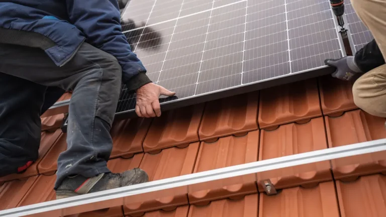photovoltaik-wird-guenstiger-die-preise-fuer-solaranlagen-sind-seit-jahresbeginn-um-rund-15-prozent.webp
