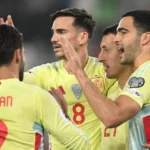 spanische-spieler-feiern-nach.jpg.webp.webp