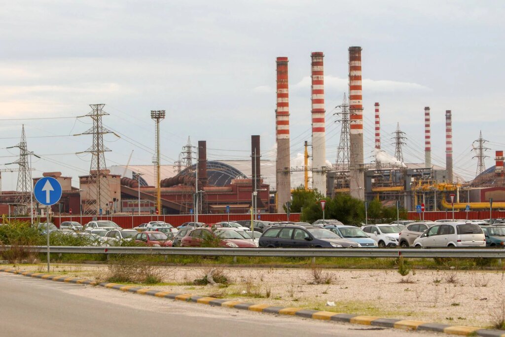 taranto_lo_stabilimento_arcelomittal_ex_ilva_l_impianto_siderurgico_piu_grande_d_europa.jpeg