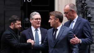 09-selenskyj-mit-starmer-macron-und-merz-in-london-2271b0b7d319a029.jpg