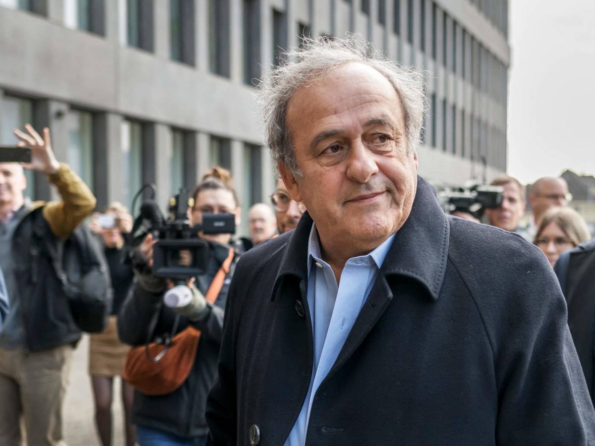 1742897395-platini.jpg
