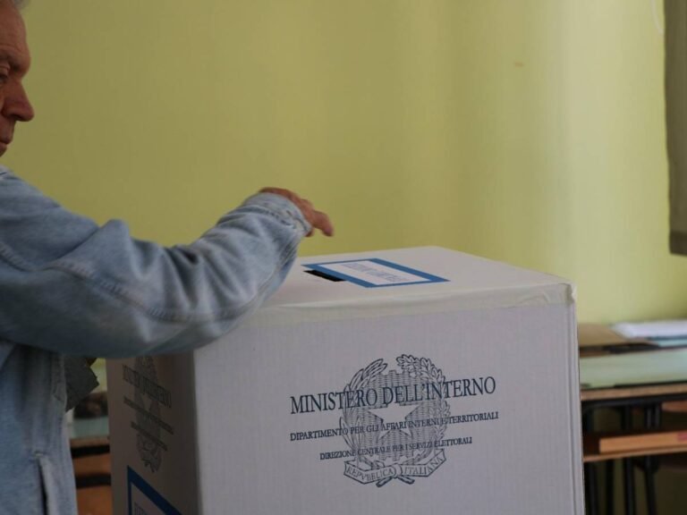 1748175889-elezioni-schede.jpg