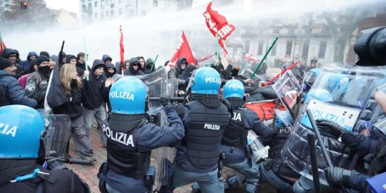 1766245954-scontri-corteo-torino.jpg