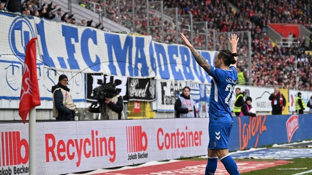 20-12-2025-xjhx-Fussball-2-Bundesliga-1-FC-Kaiserslautern-1-FC-Magdeburg-v-l-Baris-Atik-1.jpg