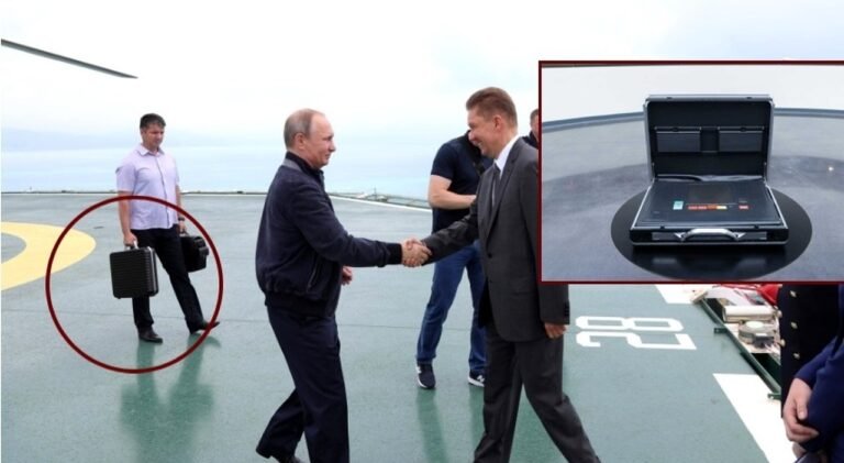 9241578_12160943_putin_valigetta_nucleare_1_.jpg