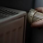 Besser-mal-runterdrehen-Heizen-kann-teuer-sein.jpg