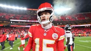 Dec-7-2025-Kansas-City-Missouri-USA-Kansas-City-Chiefs-quarterback-Patrick-Mahomes-15-walks-off-the.jpeg