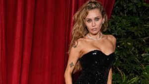 Miley-Cyrus-arrives-at-the-premiere-of-Avatar-Fire-and-Ash-on-Monday-Dec-1-2025-at-Dolby-Theatre-in.jpeg
