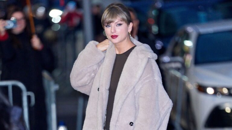 Photo-by-XNY-STAR-MAX-IPx-2025-12-10-25-Taylor-Swift-is-seen-on-December-10-2025-in-New-York-City.jp_.jpeg