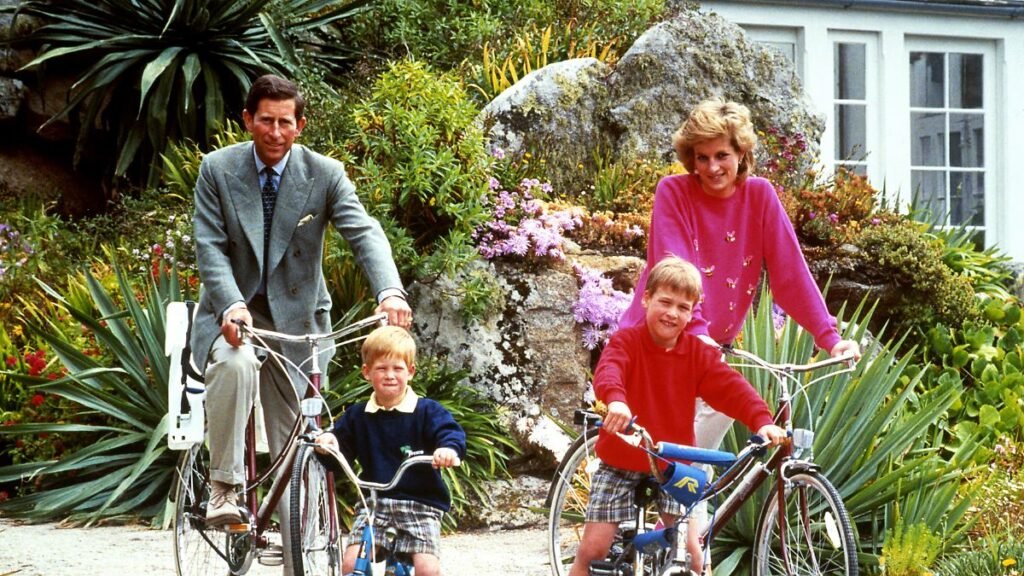 Princess-Diana-death-anniversary-File-photo-dated-01-06-89-of-the-Prince-and-Princess-of-Wales-with.jpeg
