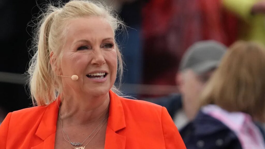 andrea-kiewel-sie-moderiert-den-zdf-fernsehgarten-seit-25-jahren.jpg