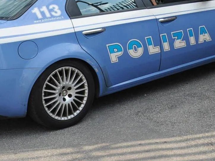 polizia_auto44_ipa.jpeg
