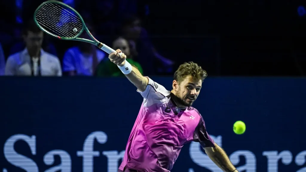 sein-markenzeichen-stan-wawrinka-beeindruckte-vor-allem-mit-seiner-starken-einhaendigen-rueckhand.jp_.webp