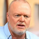 stefan-raab-einzelbild-angeschnittenes-einzelmotiv-portraet-portrait-portraet-filmpremiere-das-kanu.webp