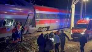 1768778285_First-responders-search-through-wreckage-after-two-high-speed-trains-derailed-in-Adamuz-near-Cordoba.jpeg