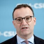 Jens-Spahn-beim-Pressestatement-zur-Fraktionssitzung-der-CDU-CSU-Bundestagsfraktion-im-Reichstagsgeb.jpeg