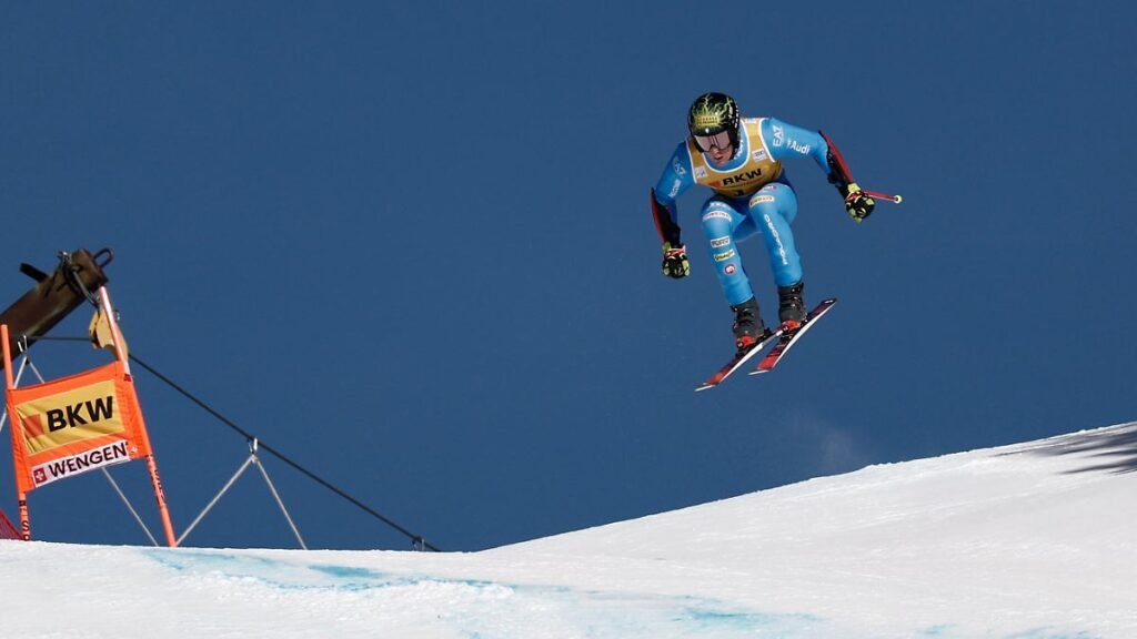Ski-alpin-Weltcup-Super-G-Maenner-Der-Italiener-Giovanni-Franzoni-rast-die-Strecke-hinunter.jpg