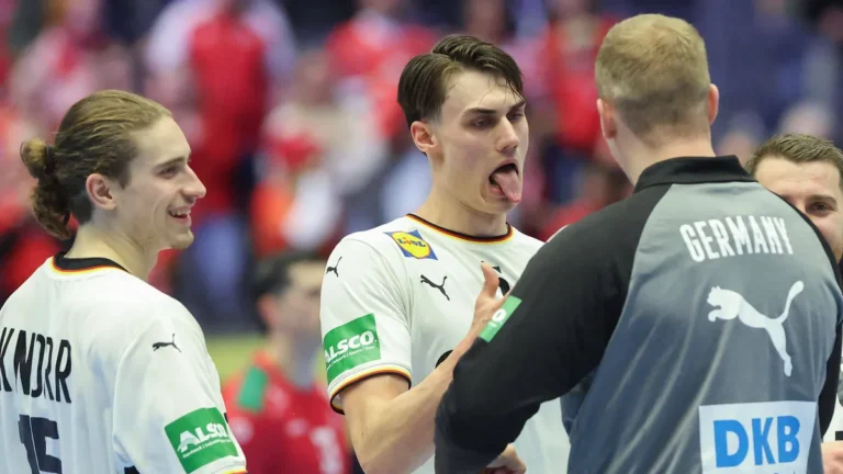 deutschland-portugal-ehf-handball-em-2026-jubel-nach-dem-spiel-von-links-juri-knorr-deutschland-15-m.webp