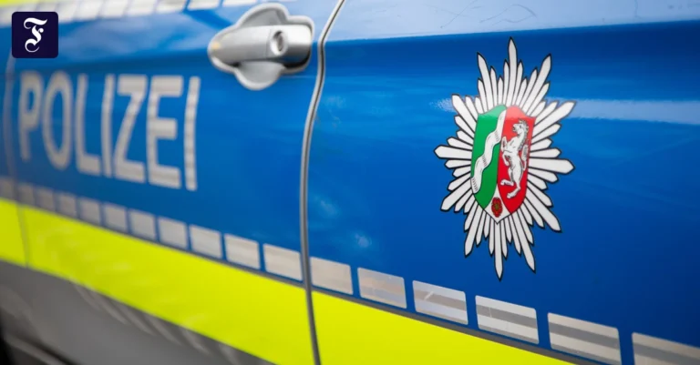 ein-auto-der-polizei-nordrhein.webp.webp