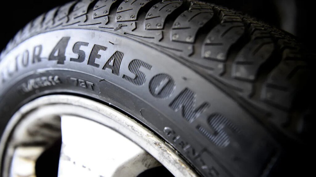 einer-fuer-alle-faelle-fuer-manche-autofahrer-koennen-sich-ganzjahresreifen-lohnen.jpg